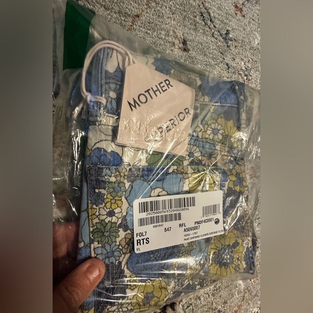 RARE MOTHER NWT The Rambler High Rise Ankle Straight Jeans in Dirtbike— 26 - Picture 8 of 9